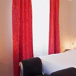 Boutique Sarnia לינה וארוחת בוקר 4*