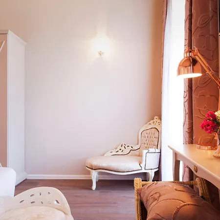 Boutique Sarnia 4*