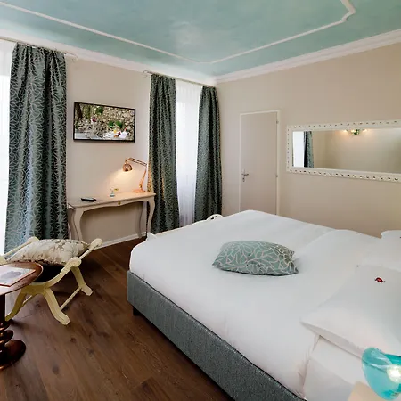 Boutique Sarnia San Nazzaro