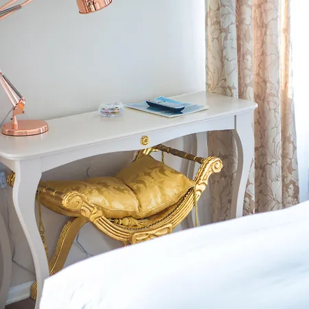 Boutique Sarnia 4* San Nazzaro