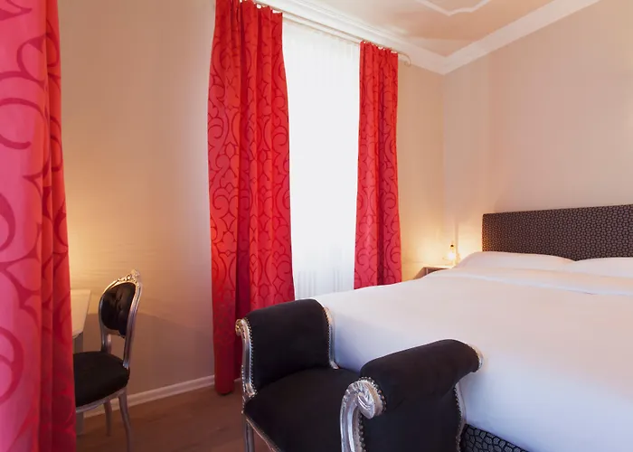 Boutique Sarnia فندق مبيت وإفطار سان نازارو